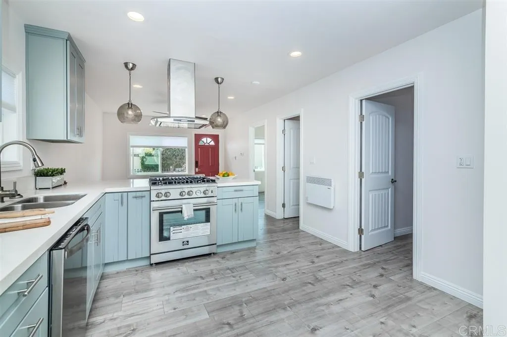 988e7e58cb336ac7774b1452d1aeb772l-m3334412579rd-w1280_h960