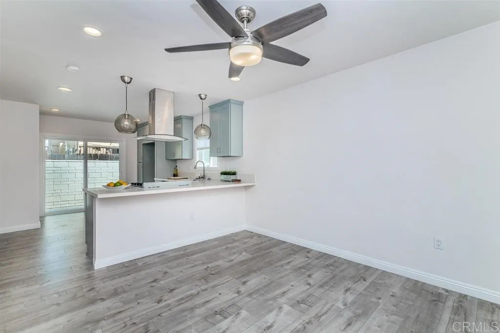 988e7e58cb336ac7774b1452d1aeb772l-m4272391903rd-w1280_h960