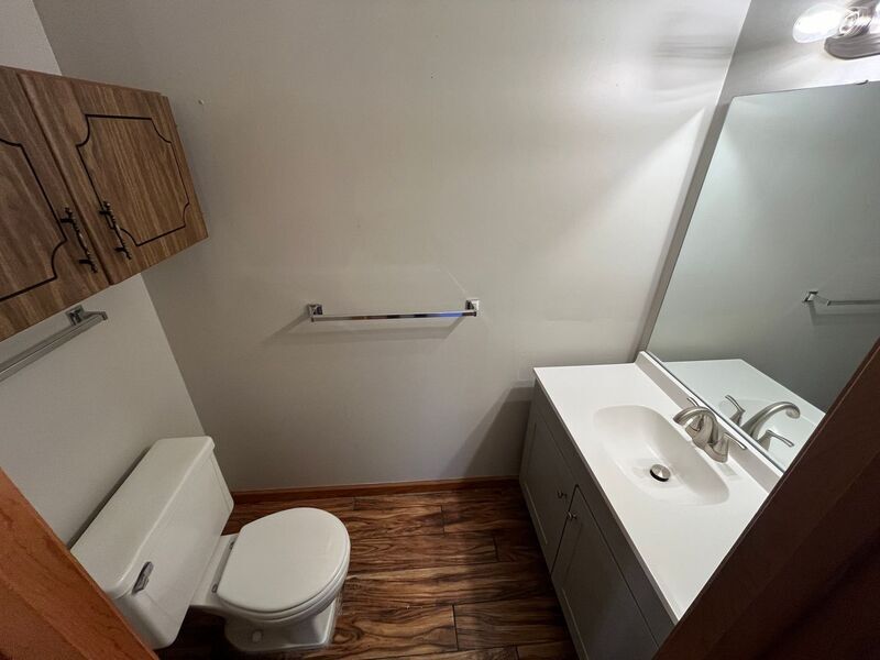 6933 Robinson half bath